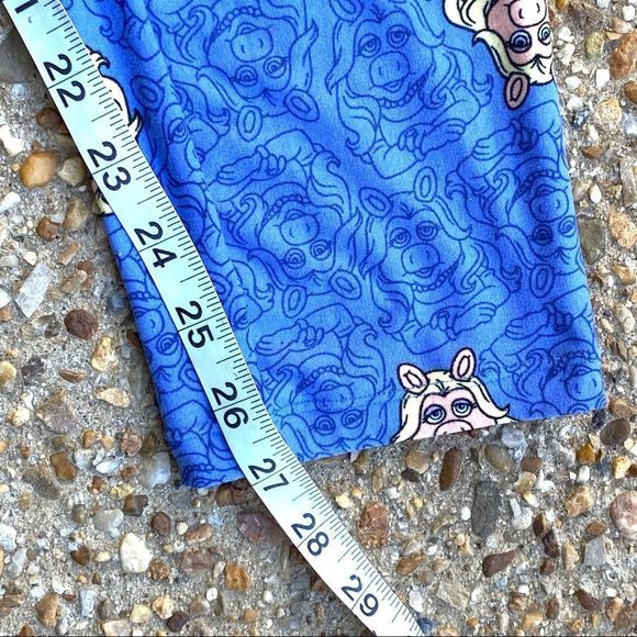 Lularoe Disney Miss Piggy Muppets Blue Tall and Curvy Leggings - Picture 7 of 8